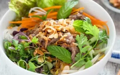 Bun Bo Xao (Vietnamese Beef Noodle Salad)