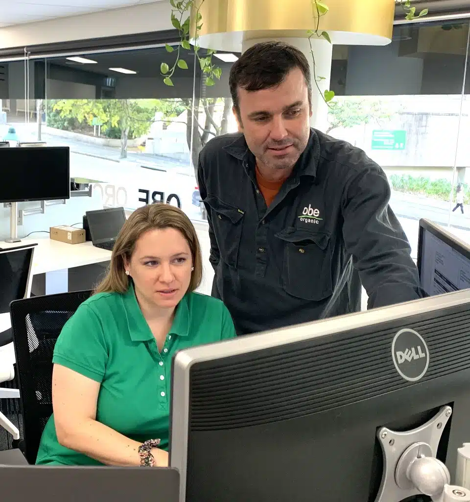 Man Woman Working Jpg